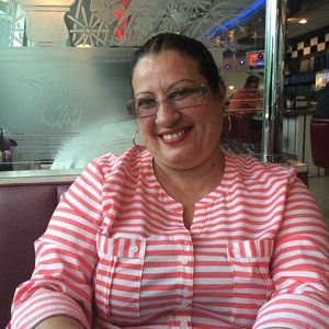 Meet your Posher, Lucy